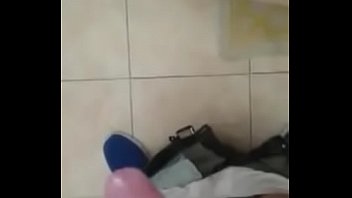 Ragazzo Italiano Si Masturba È Si Riprende Con Il Suo Smartphone free video