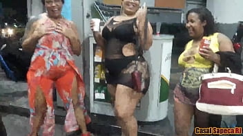 Saindo Da Festa O Bonde Das Meninas, Para No Posto De Gasolina E Apronta Todas Grazy Sapeca, Nana Diaba, Suzy Furação free video