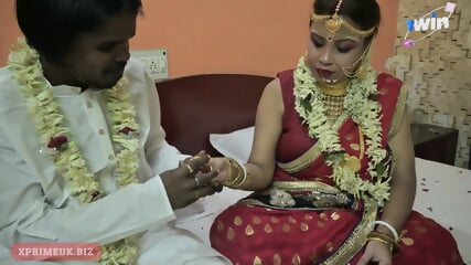 Hot Indian First Night Sex After Wedding free video